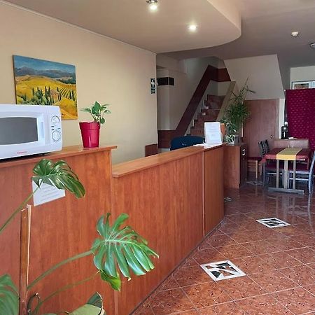 Hotel Vasmacska Panzio Komárom Esterno foto